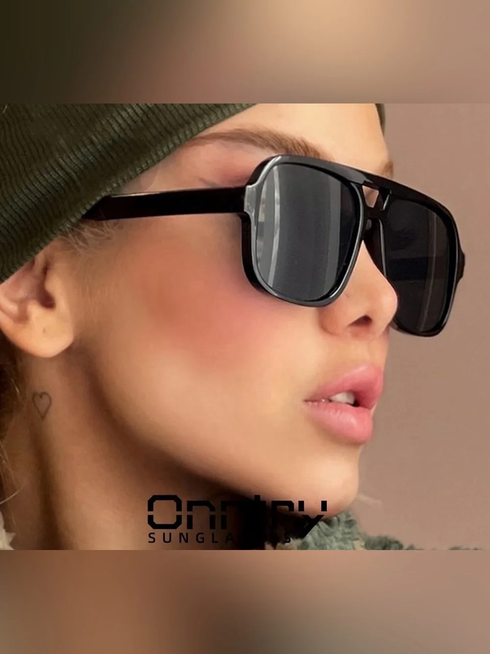 Classic Oversized Aviator Sunglasses-All Black Retro 70s Style Square Frame